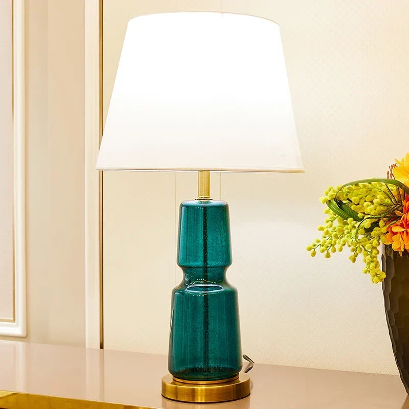 Minimalist table lamp