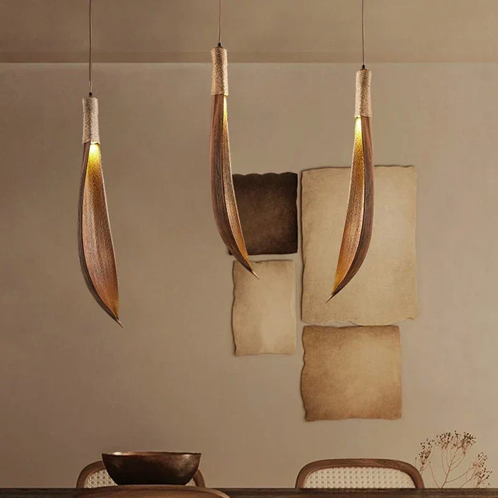 Leaf pendant light