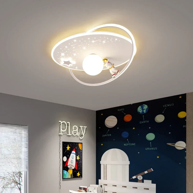 Astronaut planet kids light