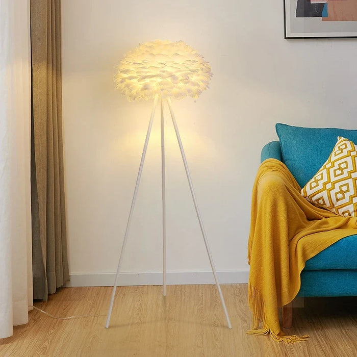 Feather floor lamp