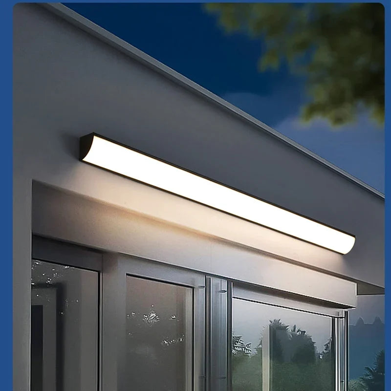 Bright outdoor wall light