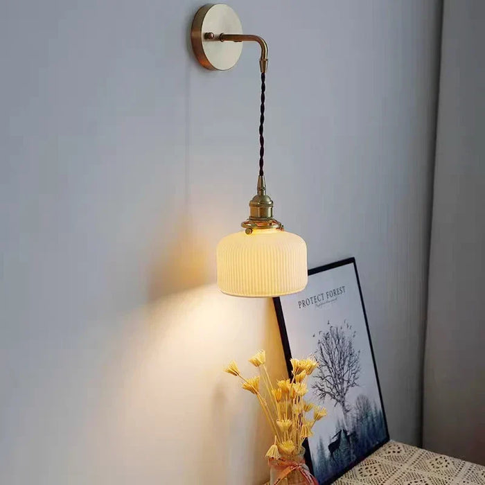 Vintage ceramic wall light with rotary switch