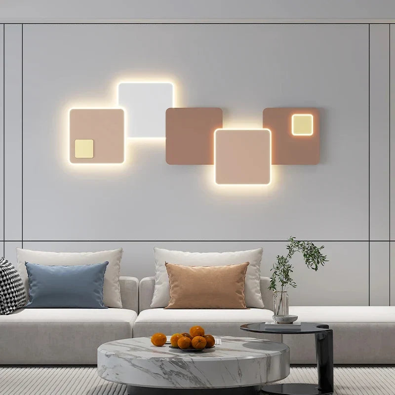 Decorative LED wall light