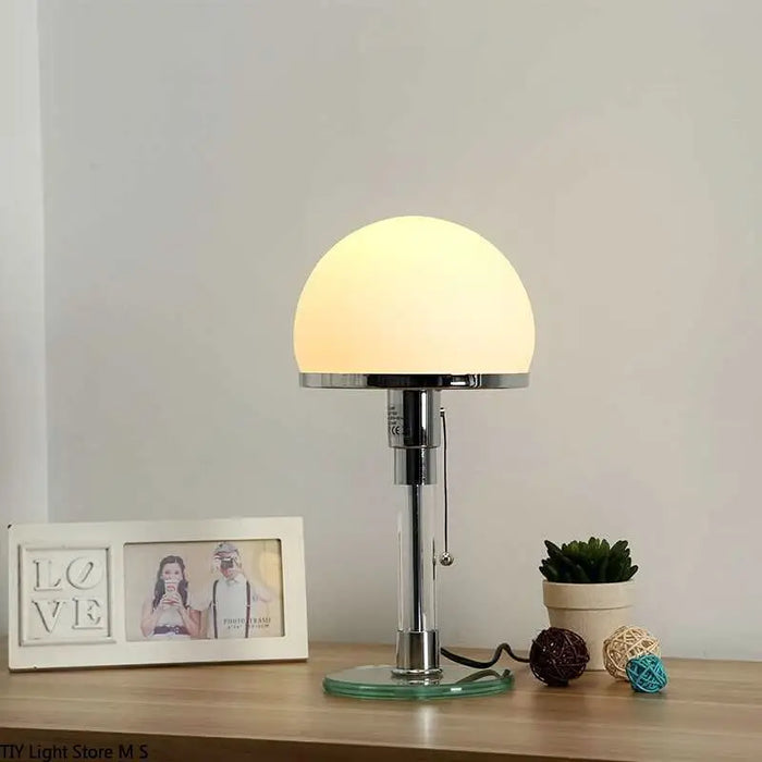 Bauhaus table lamp