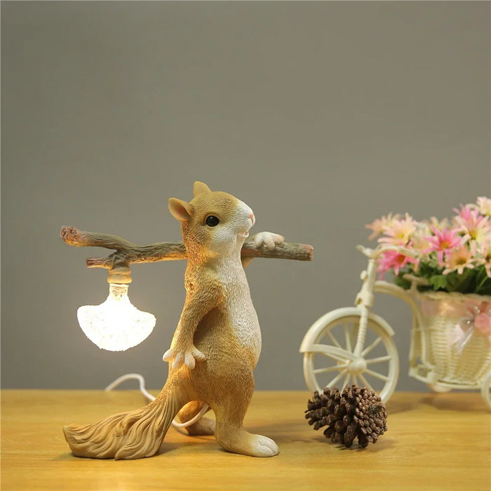Squirrel kids lamp