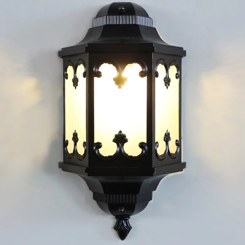 Aluminum path wall light