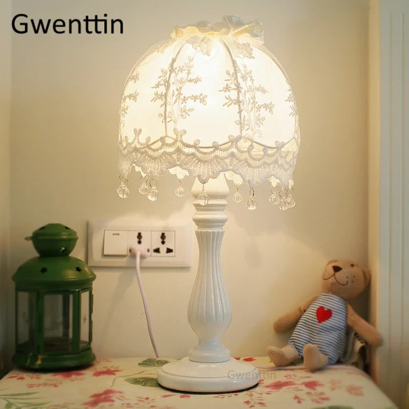 Korean style table lamp
