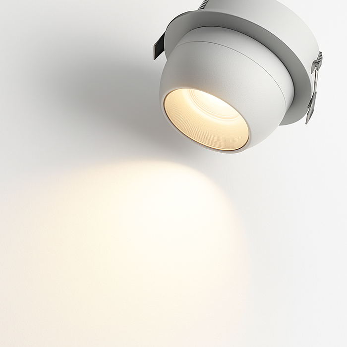 Rotating dimmable recessed spotlight